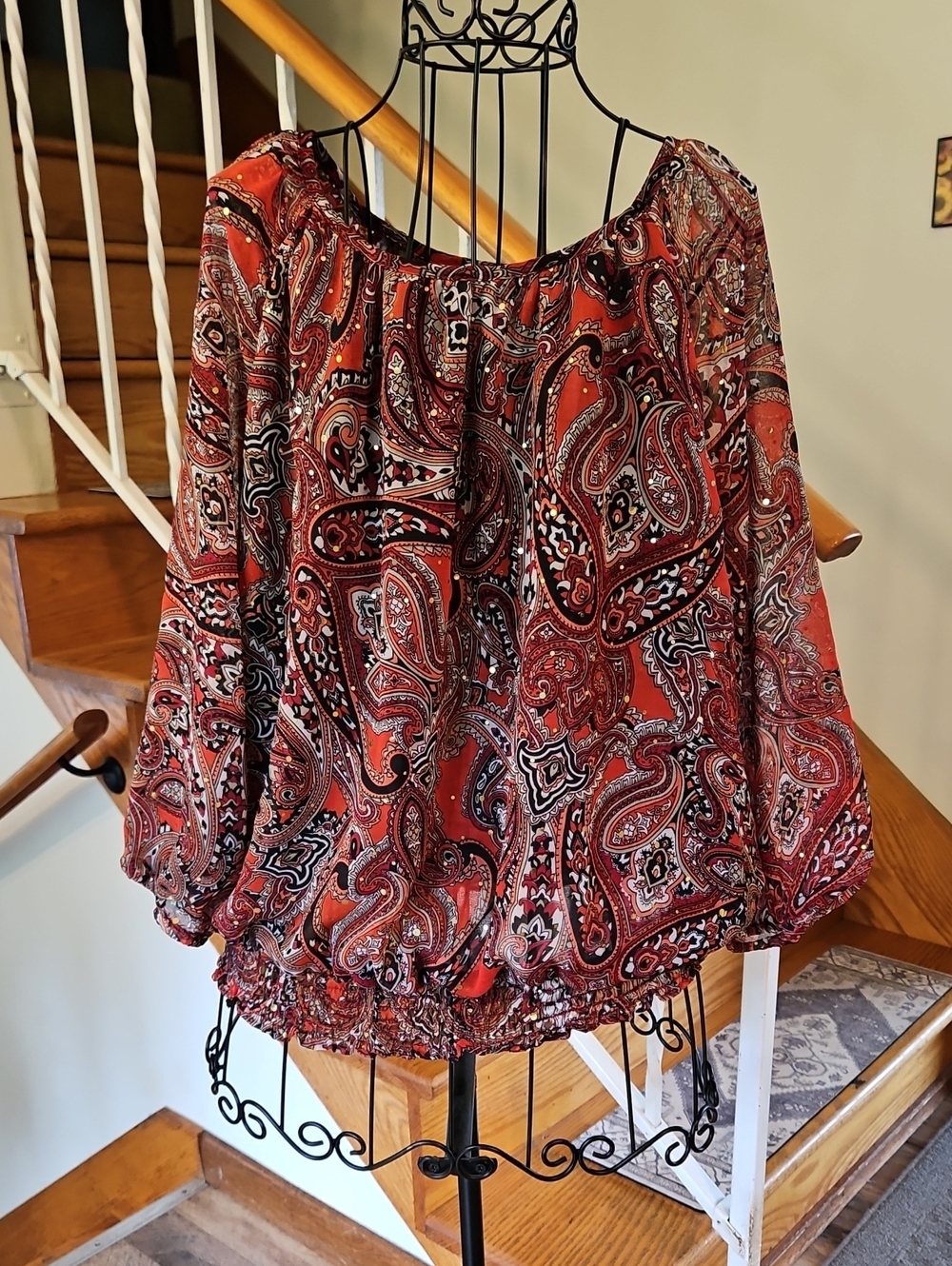 👚Cathy Daniels Red Paisley Blouse